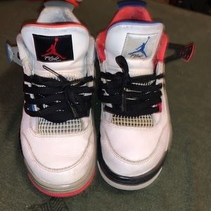 Jordan 4s